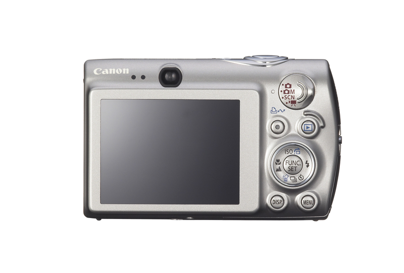 Illustration for article titled Two New ELPH Cameras from Canon, SD950 and SD870